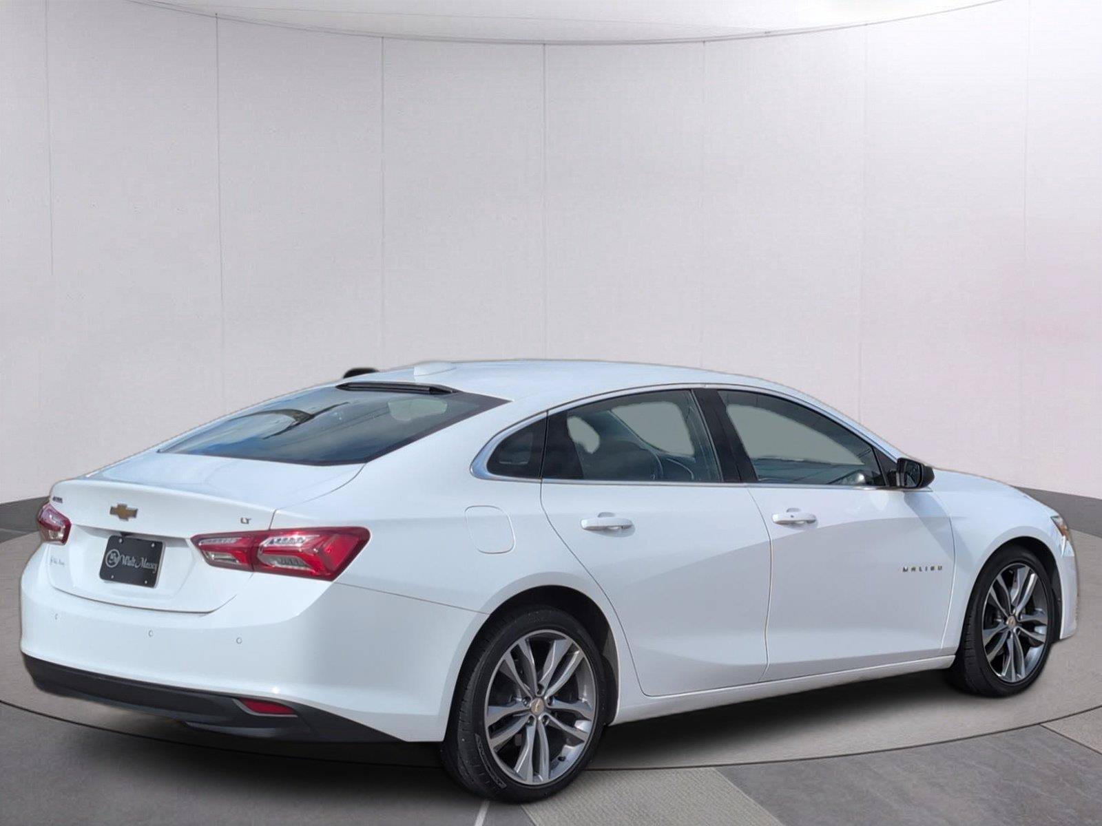 Used 2024 Chevrolet Malibu LT FWD image 6