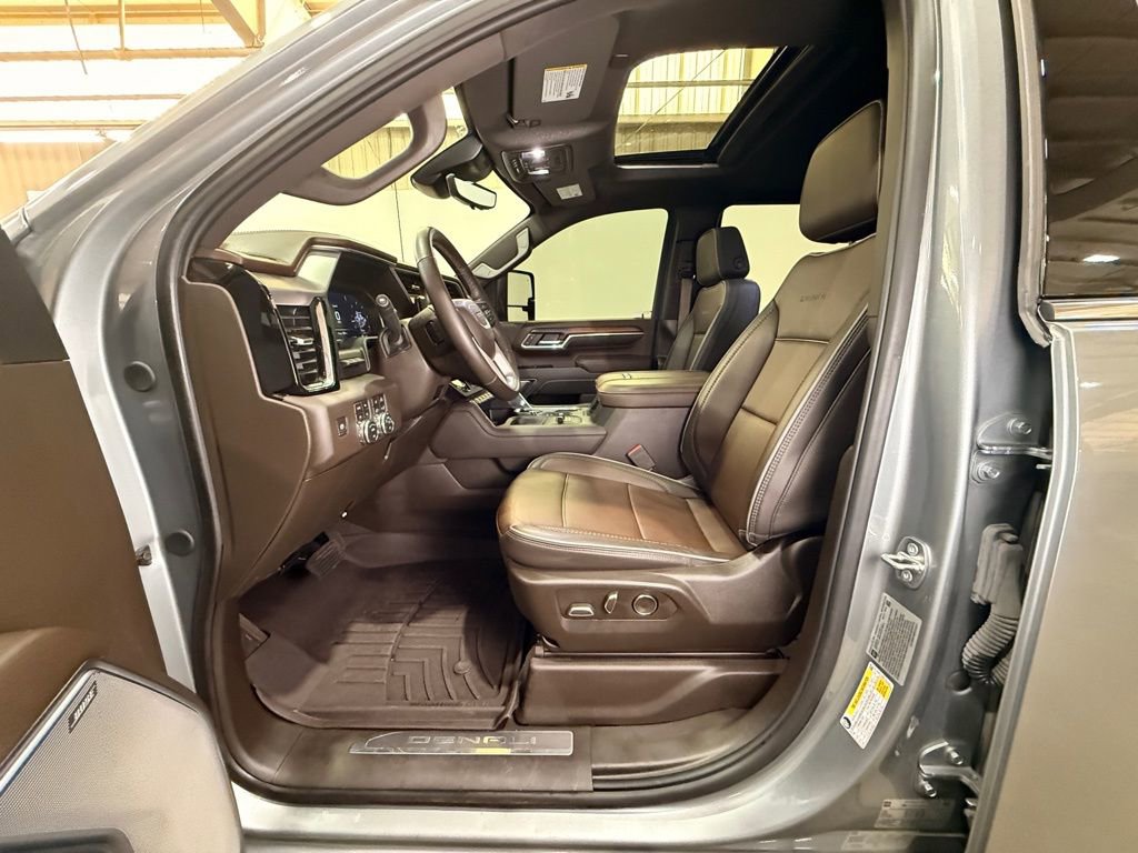 Used 2024 GMC Sierra 2500 Denali w/ Denali Reserve Package image 16