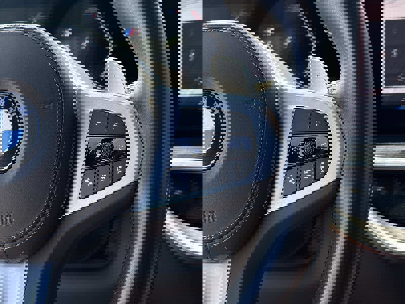 Certified 2024 BMW X6 xDrive40i w/ Premium Package image 23