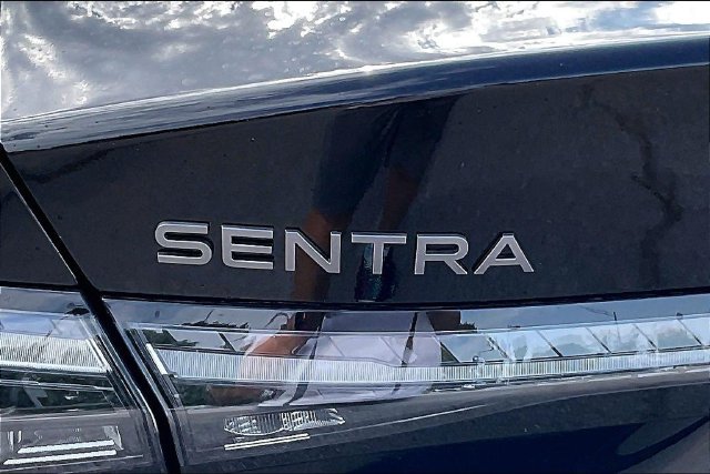 New 2027 Nissan Sentra S w/ Floor Mat Package FWD image 9