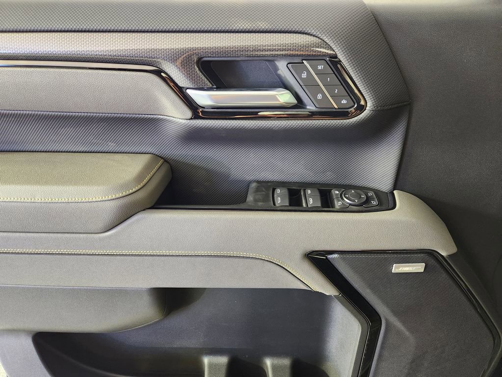 New 2026 Chevrolet Silverado 1500 ZR2 w/ LPO, Dark Essentials Package image 21