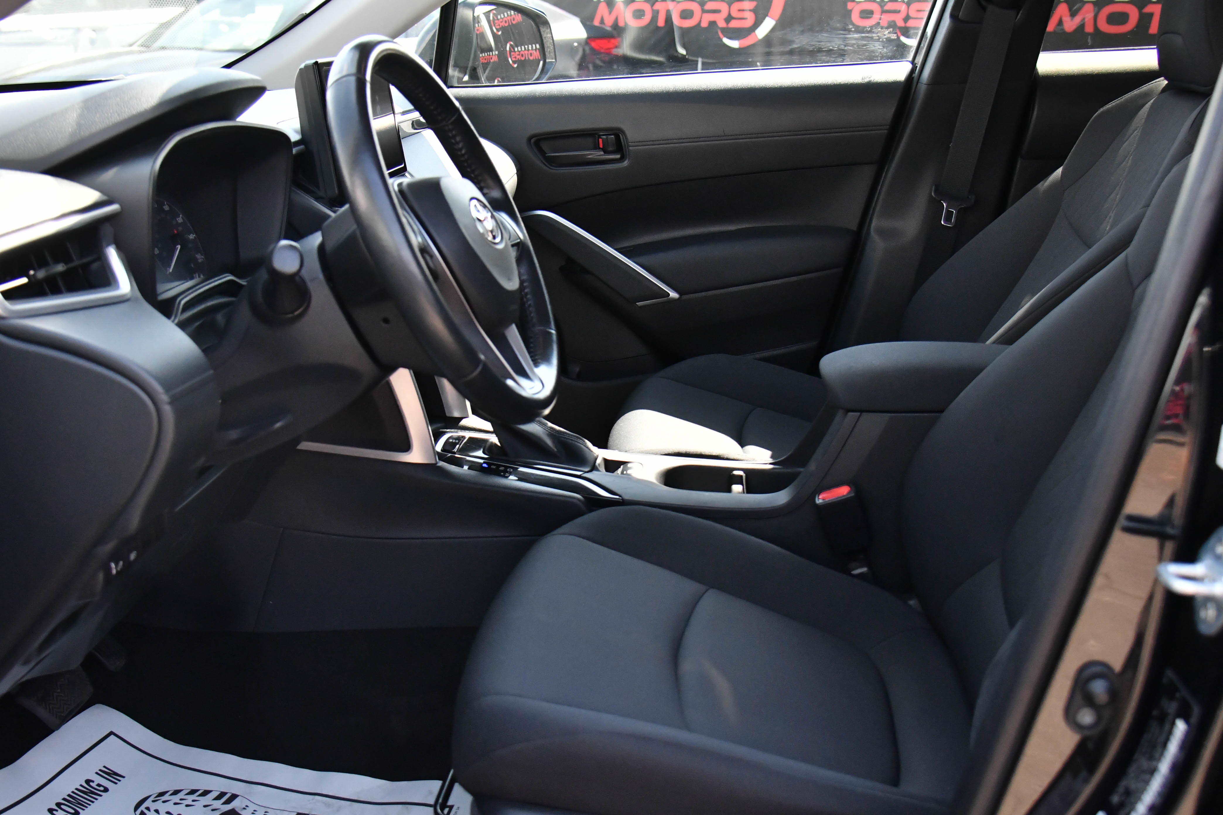 Used 2023 Toyota Corolla Cross LE image 17