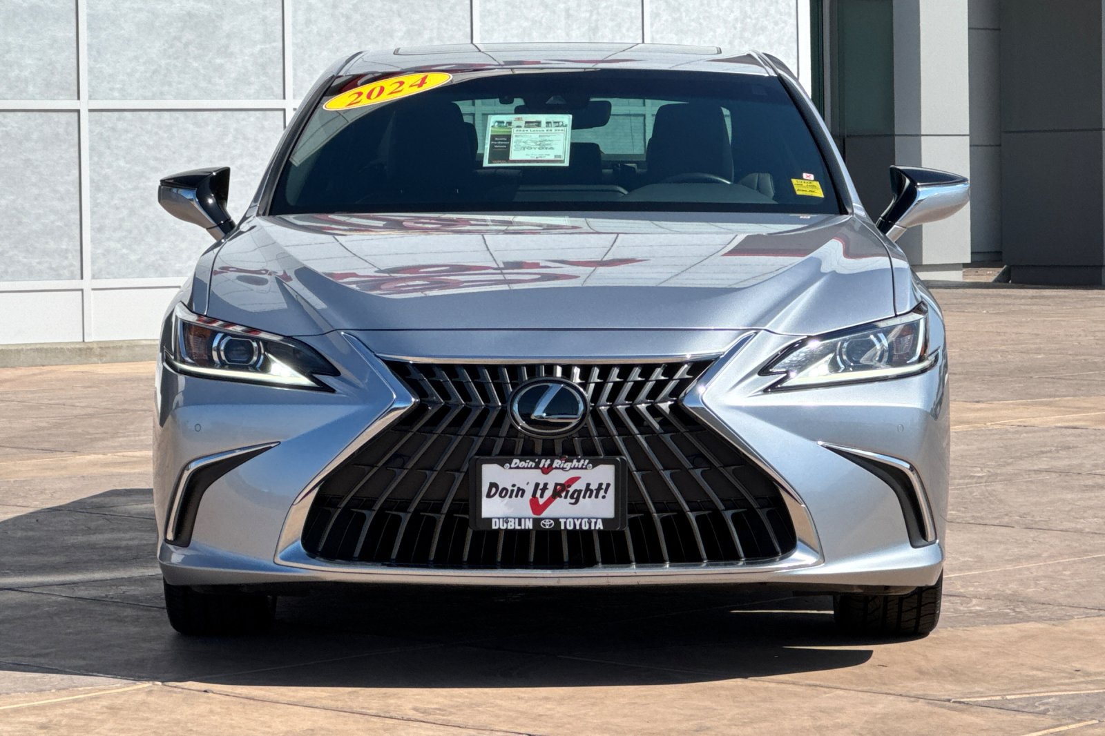 Used 2024 Lexus ES 350 w/ Premium Package FWD image 10