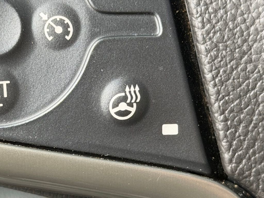 Used 2018 Chevrolet Silverado 2500 High Country w/ Duramax Plus Package image 22