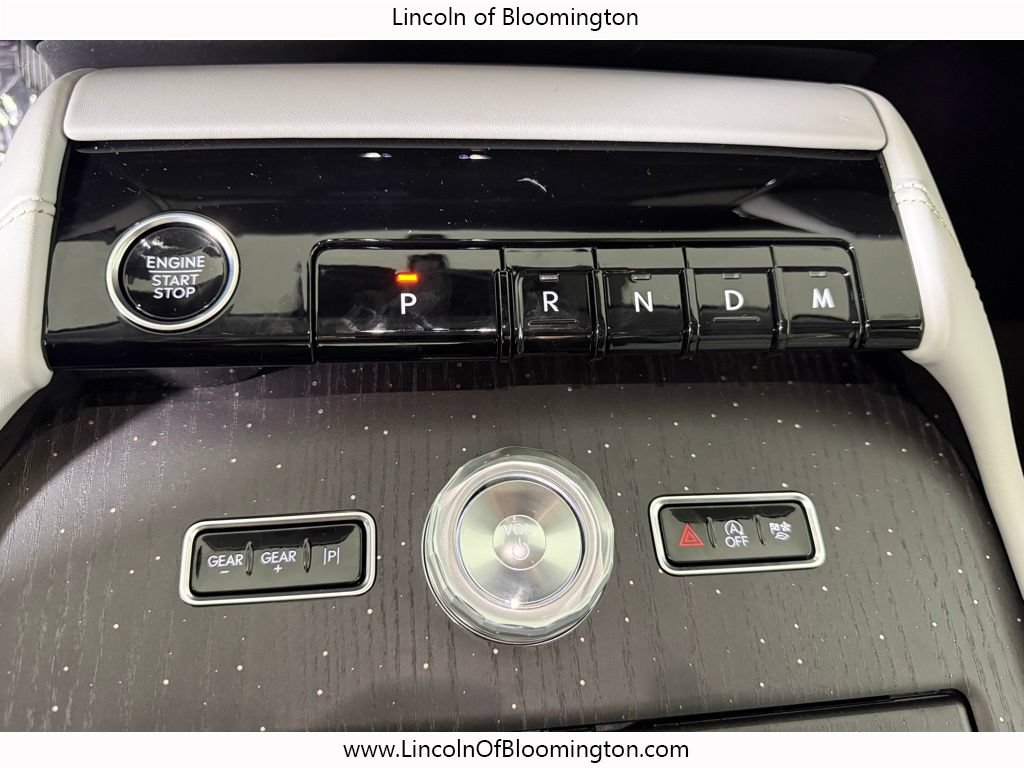New 2025 Lincoln Navigator L Black Label AWD/4WD image 26