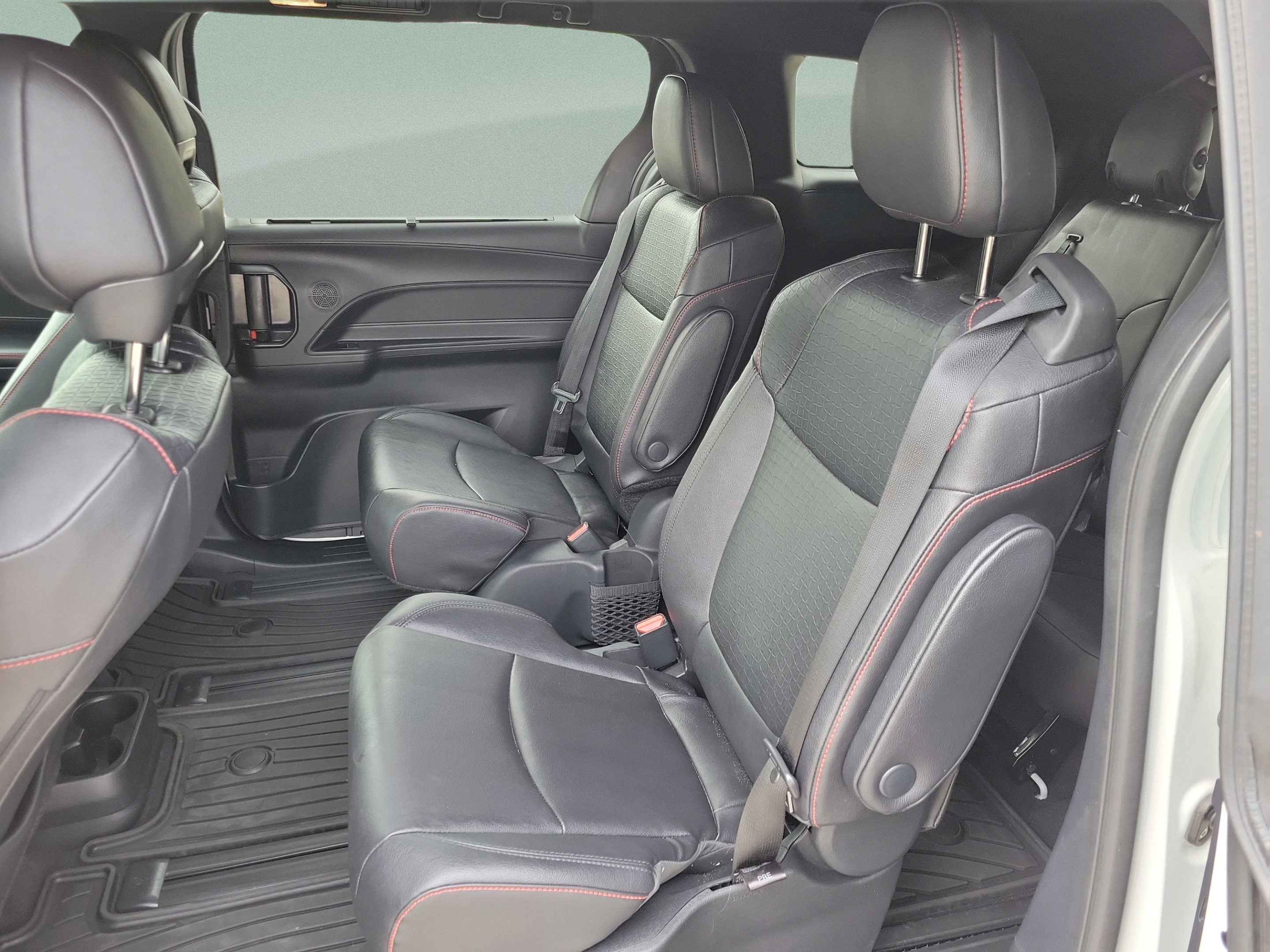 Certified 2025 Toyota Sienna XSE w/ XSE Plus Package AWD/4WD image 24