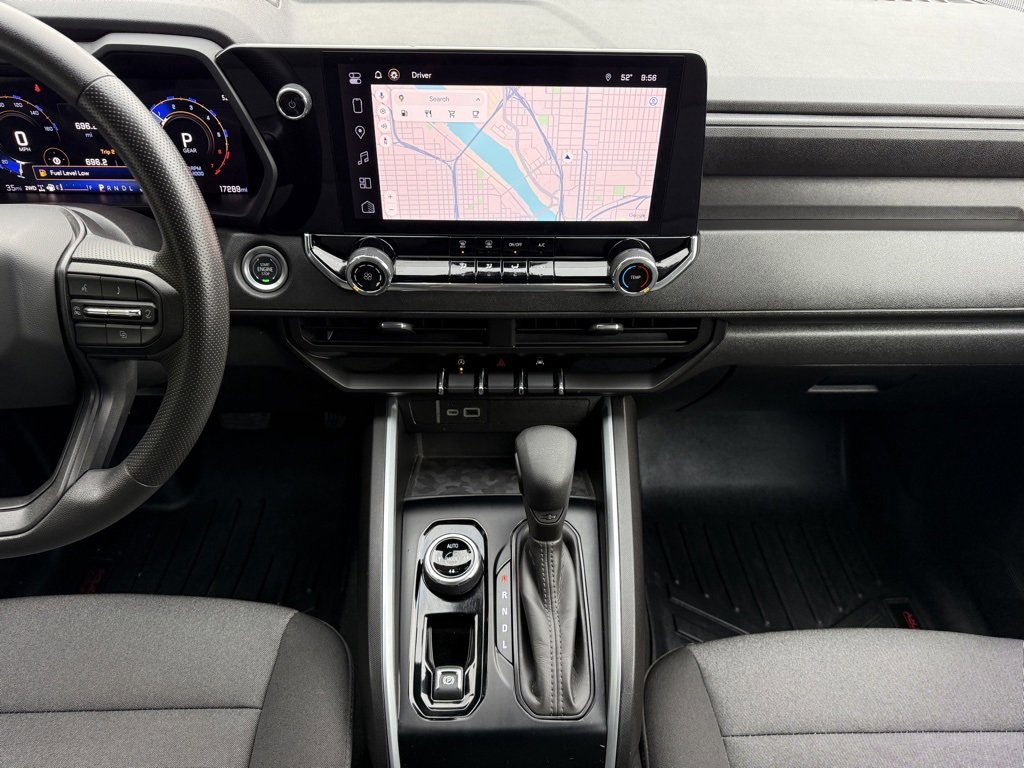 Used 2024 Chevrolet Colorado Trail Boss image 18