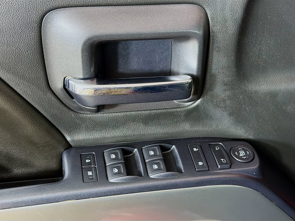 Used 2016 Chevrolet Silverado 1500 LT AWD/4WD image 17
