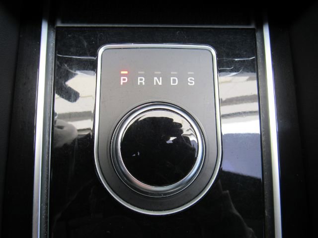 Used 2020 Jaguar F-PACE S image 50