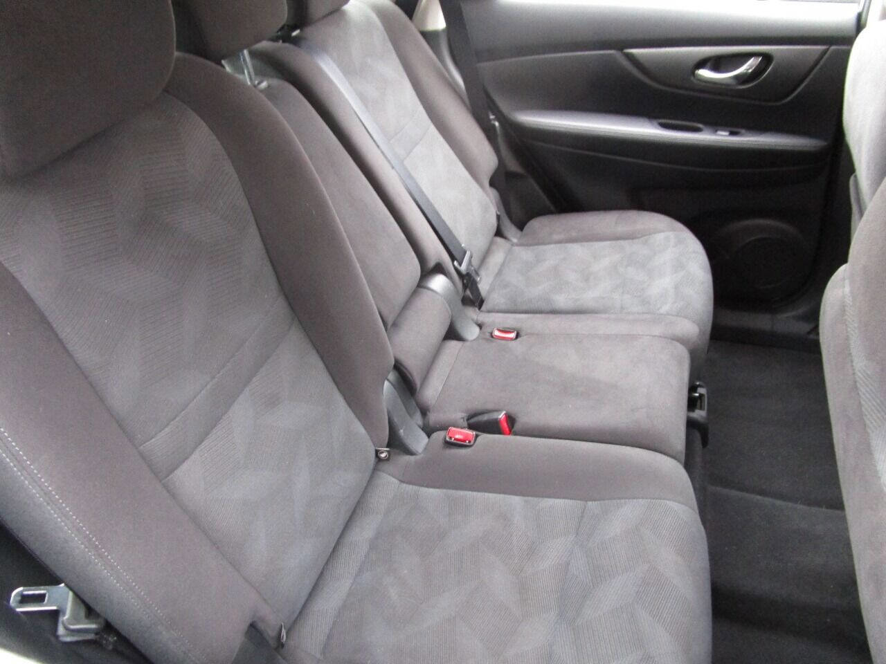 Used 2016 Nissan Rogue S image 13