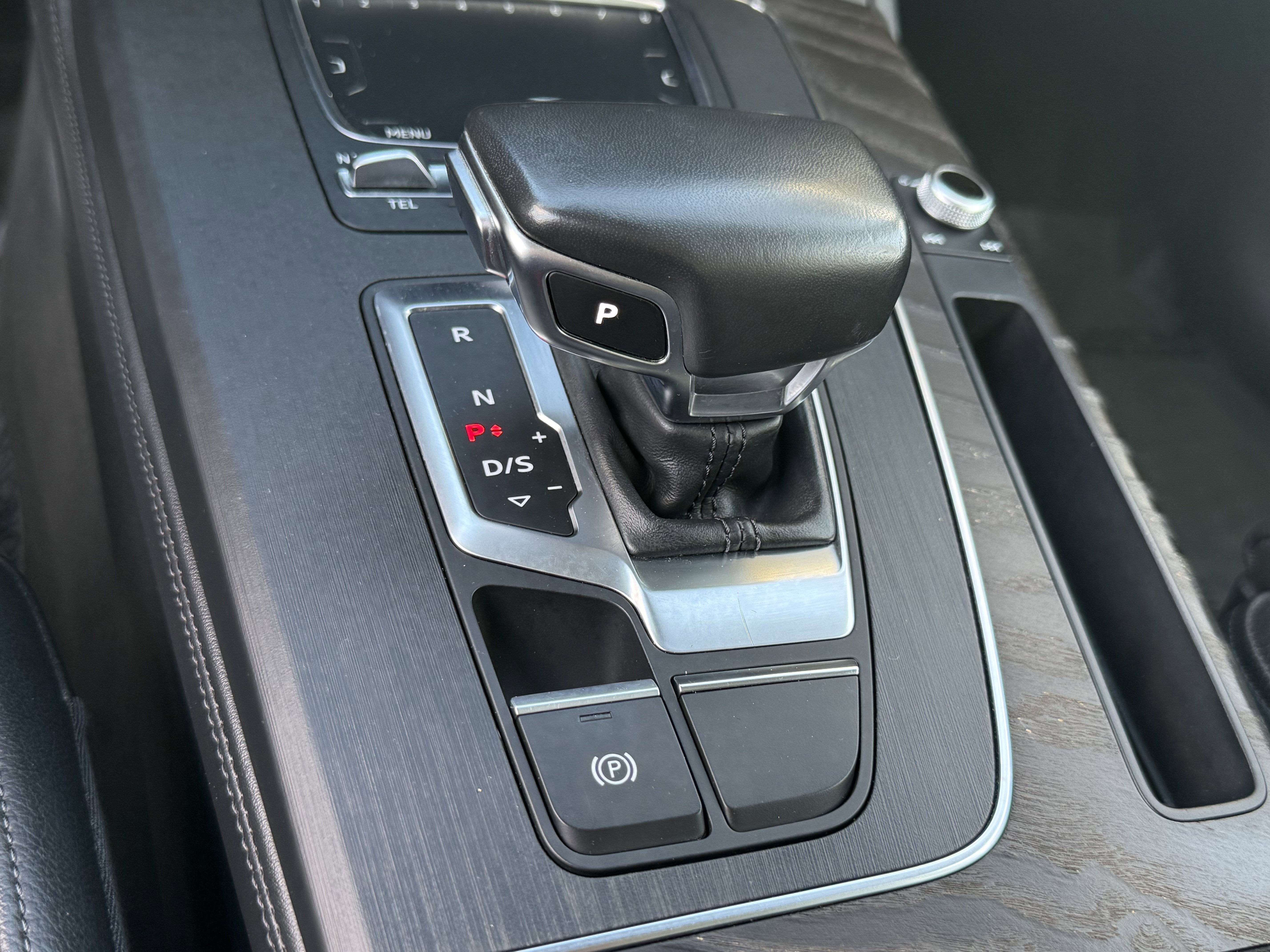 Used 2020 Audi Q5 e Premium Plus w/ Premium Plus Package image 23