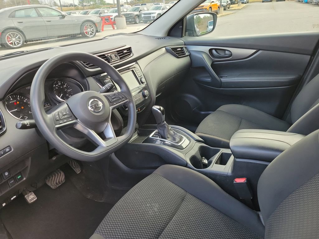 Used 2022 Nissan Rogue Sport S image 10