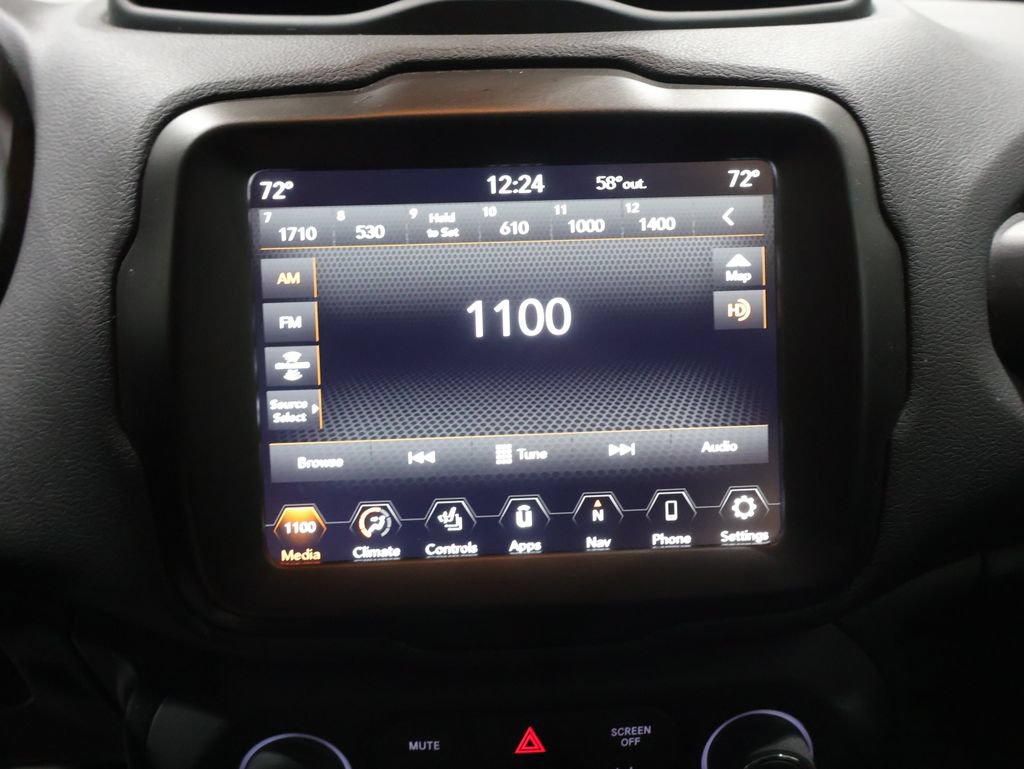 Certified 2023 Jeep Renegade Latitude w/ Premium Group AWD/4WD image 26