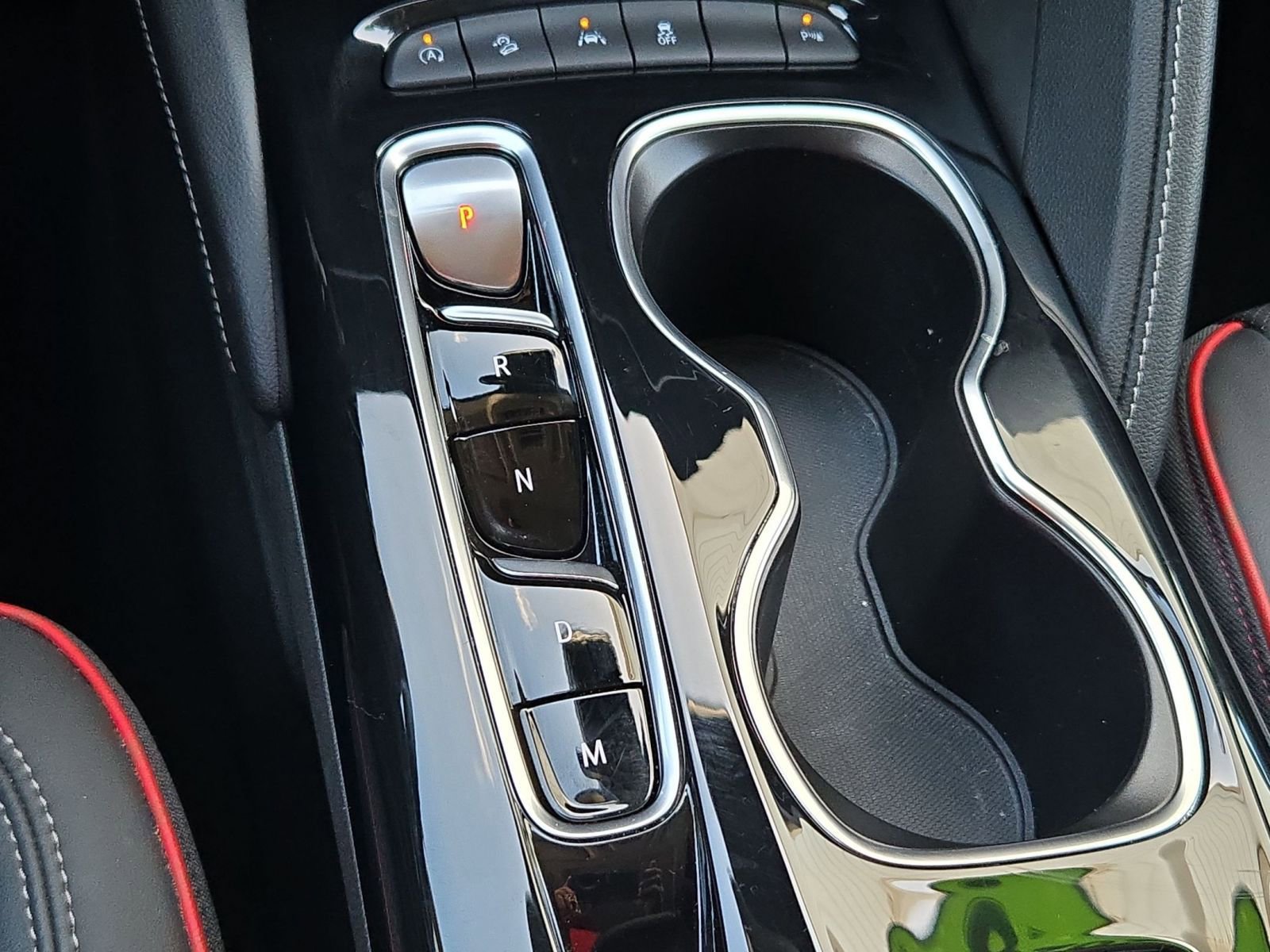 Used 2023 Buick Envision Essence w/ Sport Touring Package image 16