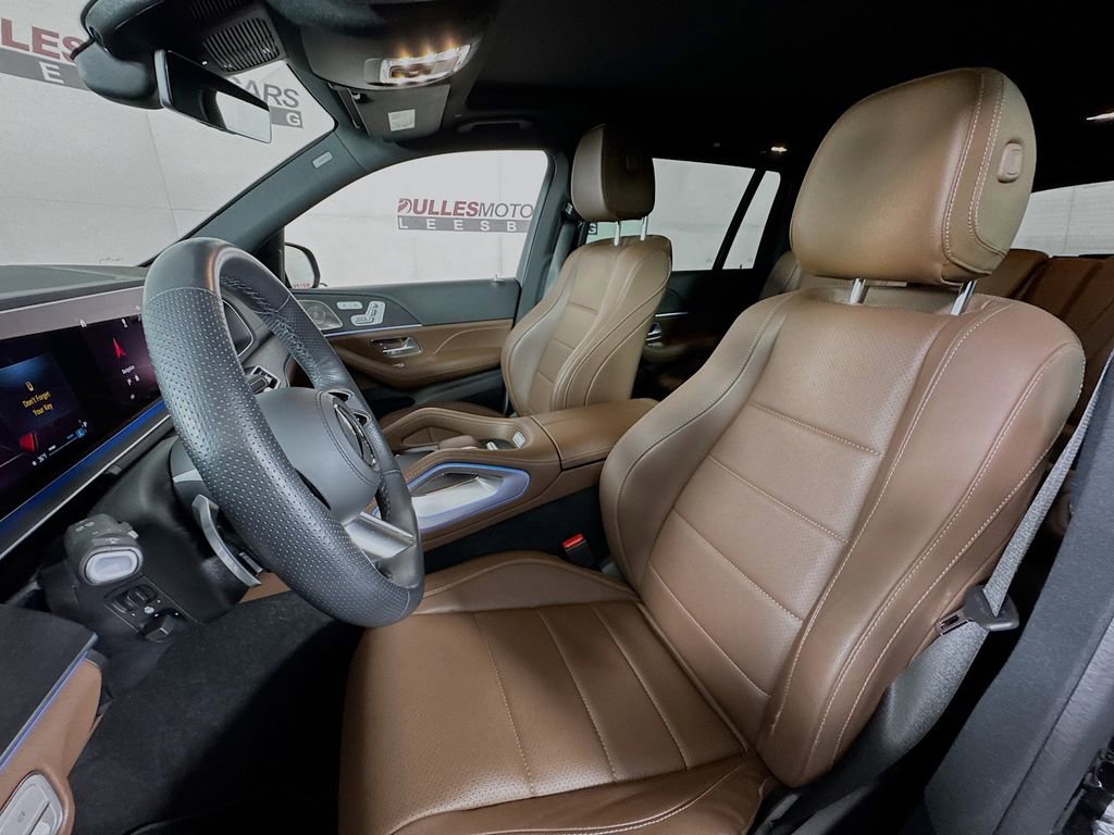 Used 2024 Mercedes-Benz GLS 450 4MATIC image 21