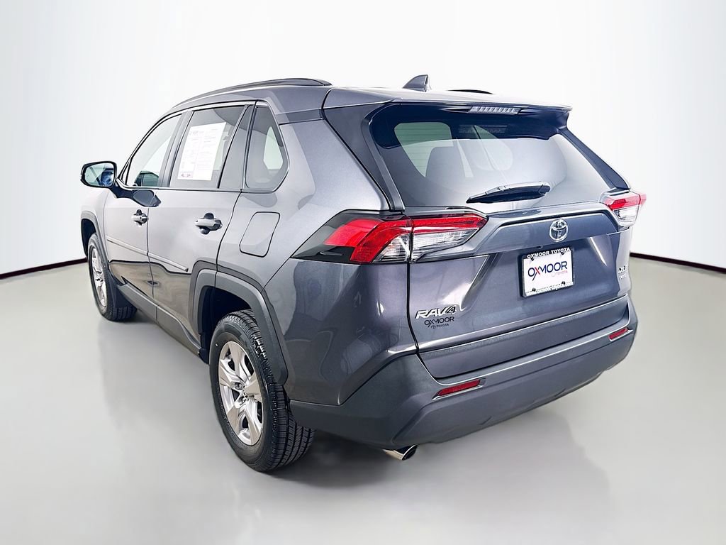 Used 2023 Toyota RAV4 XLE w/ Convenience Package image 5