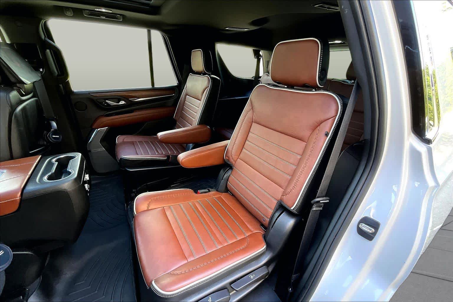 Used 2023 GMC Yukon Denali Ultimate AWD/4WD image 21