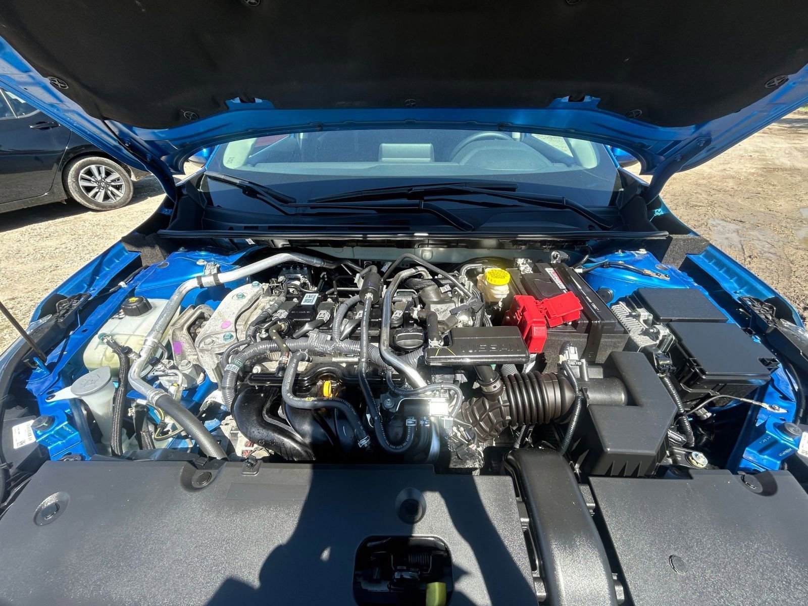 Used 2025 Nissan Sentra SV FWD image 30