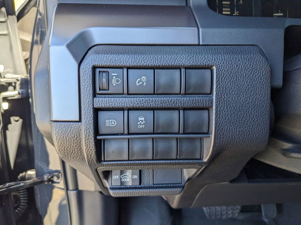 Used 2025 Toyota Tacoma SR5 image 26