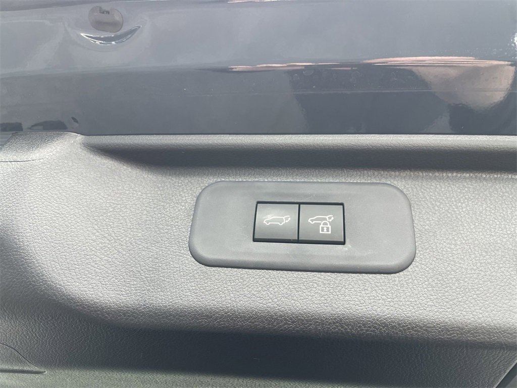Used 2025 Toyota Grand Highlander AWD image 40