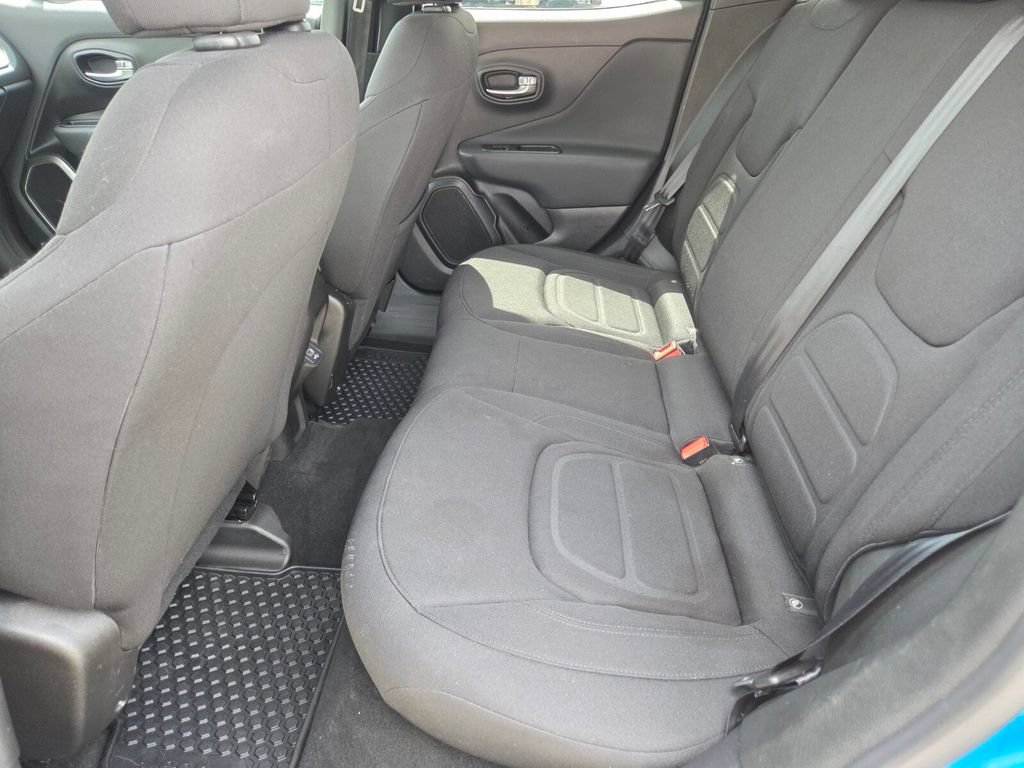Used 2022 Jeep Renegade Latitude AWD/4WD image 23