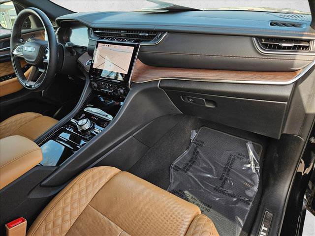 Used 2023 Jeep Grand Cherokee L Summit w/ MOPAR Finishing Package image 25