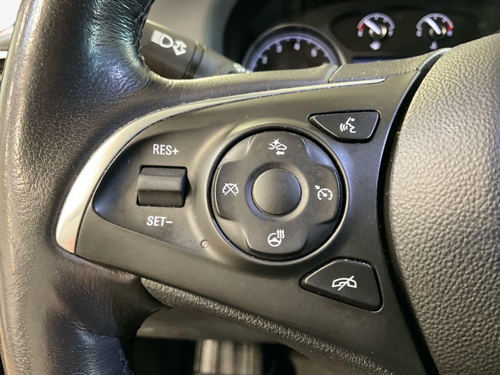 Used 2020 Buick Enclave Premium w/ LPO, Luxury Package FWD image 33