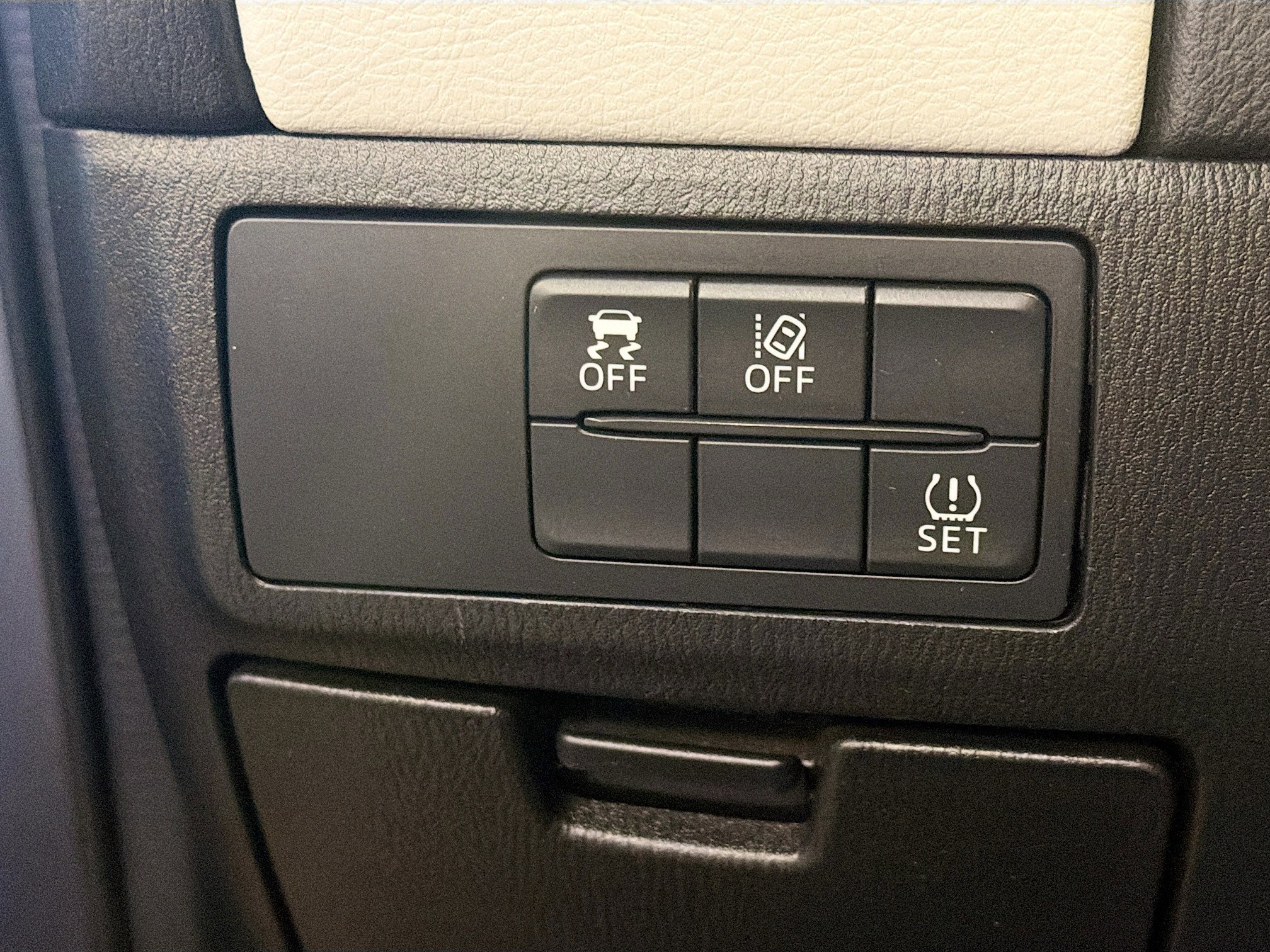 Used 2017 MAZDA MAZDA6 Grand Touring image 17