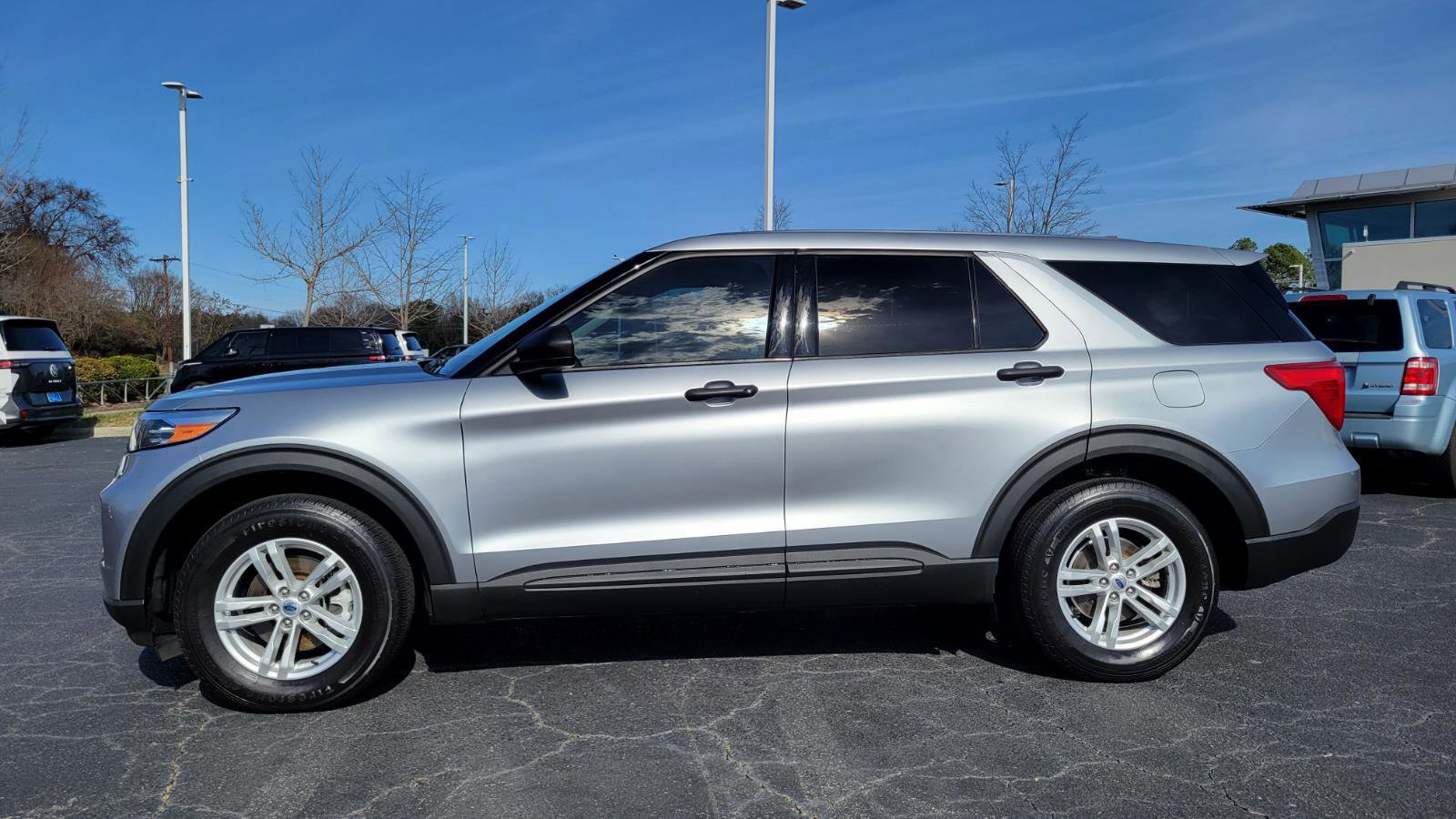 Used 2022 Ford Explorer 4WD image 4