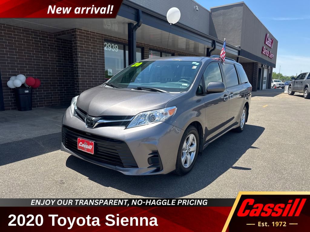 Used 2020 Toyota Sienna LE w/ LE Preferred Package FWD image 1