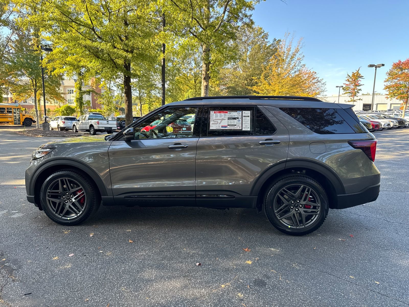 New 2026 Ford Explorer ST image 8
