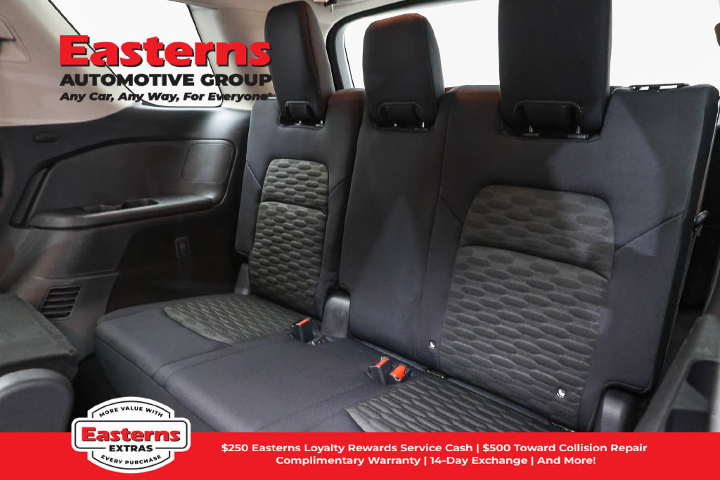 Used 2024 Nissan Pathfinder S AWD/4WD image 27