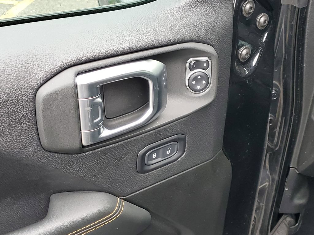 Certified 2025 Jeep Wrangler Unlimited Sahara AWD/4WD image 20