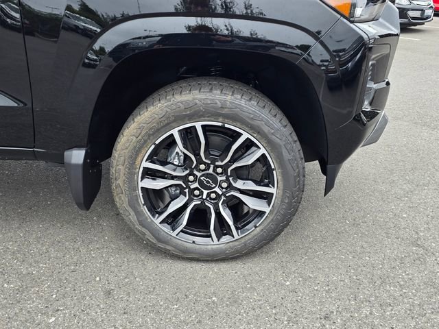 New 2025 Chevrolet Colorado Z71 image 9