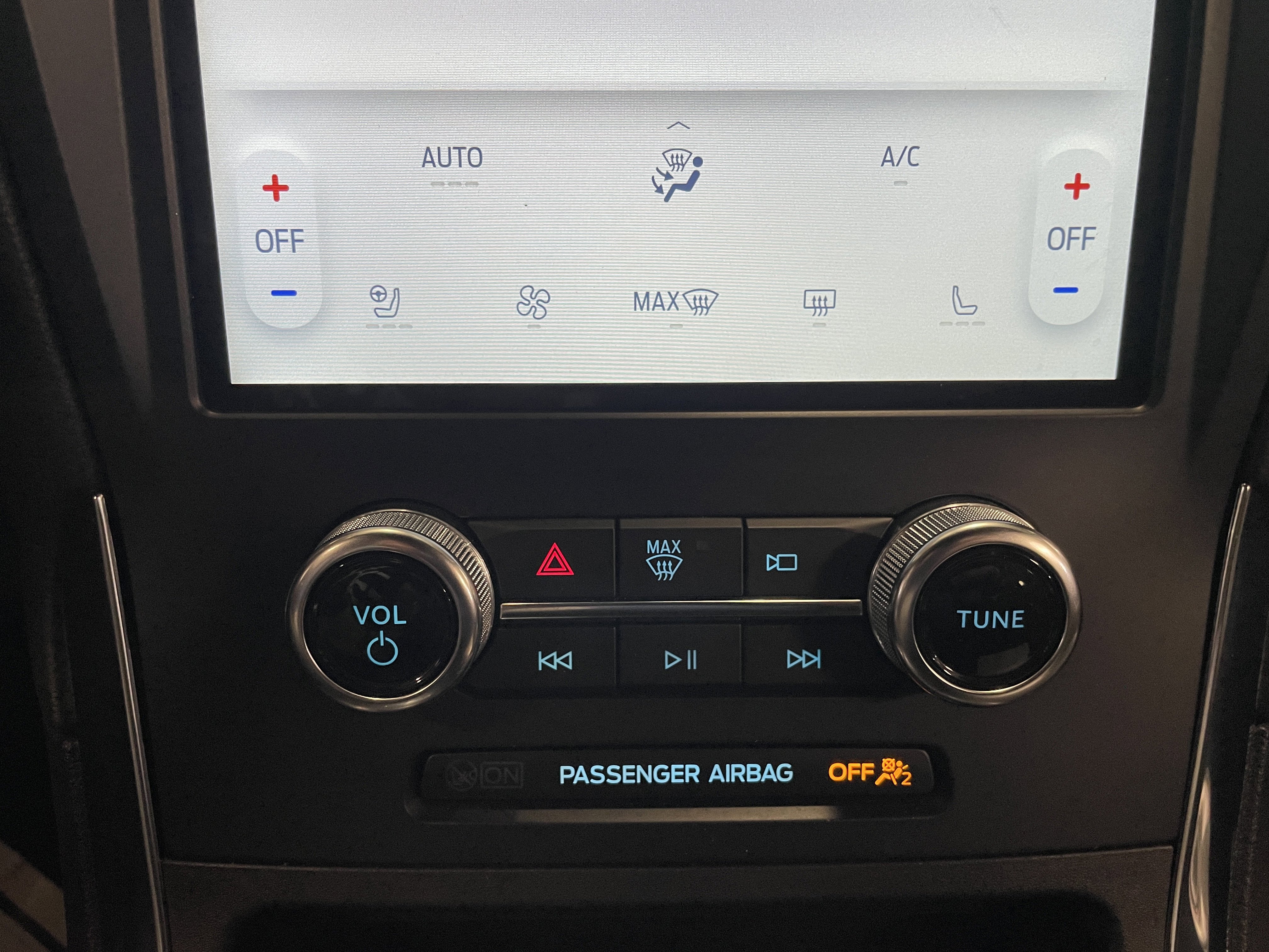 Used 2024 Ford Edge ST w/ Equipment Group 401A image 12