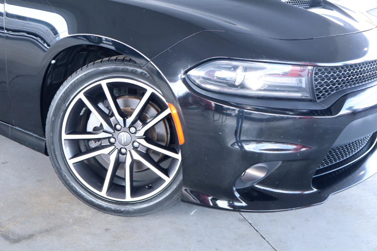 Used 2019 Dodge Charger GT w/ Plus Group RWD image 4