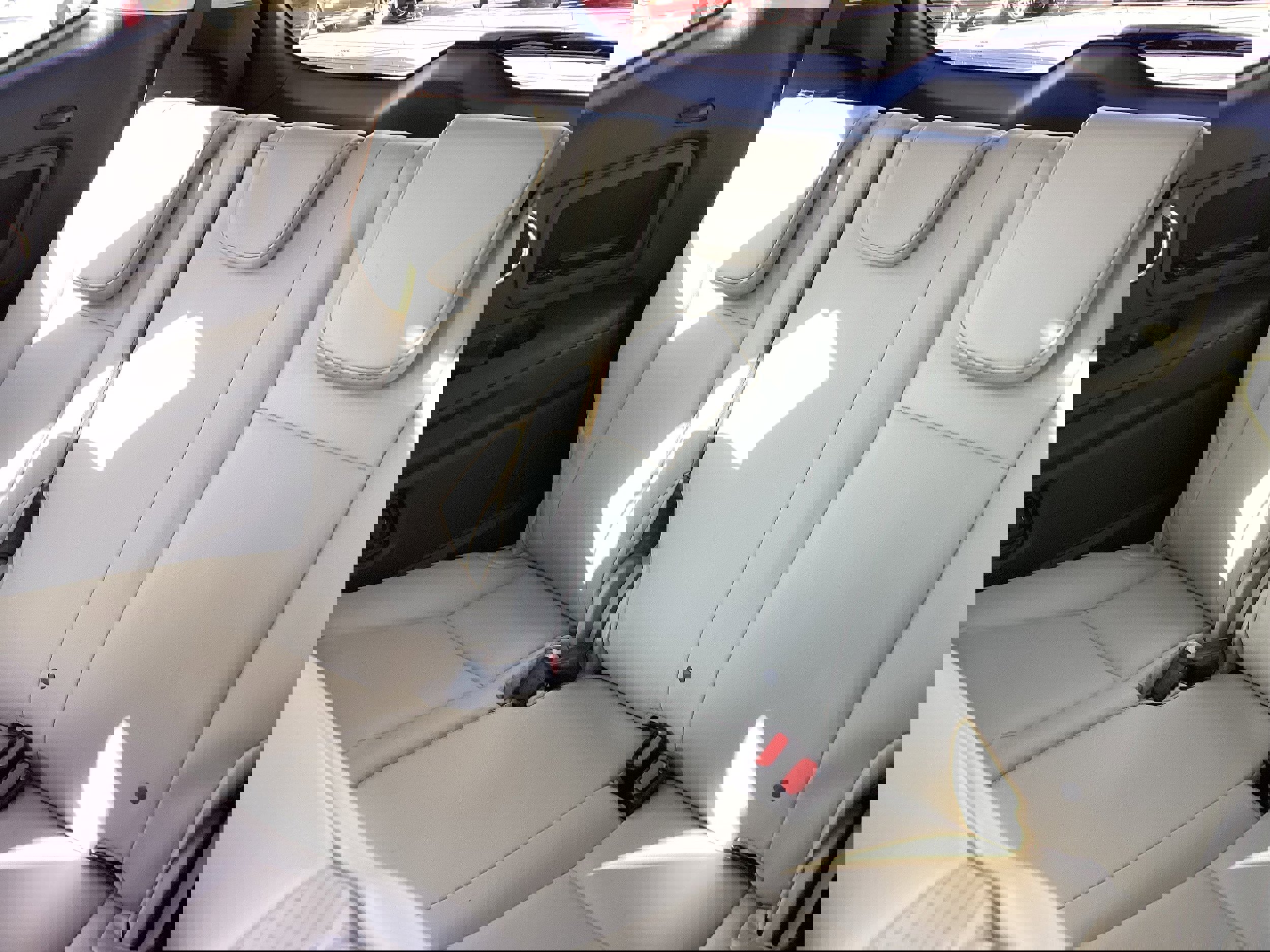 Used 2022 Subaru Ascent Limited w/ Technology Package image 14