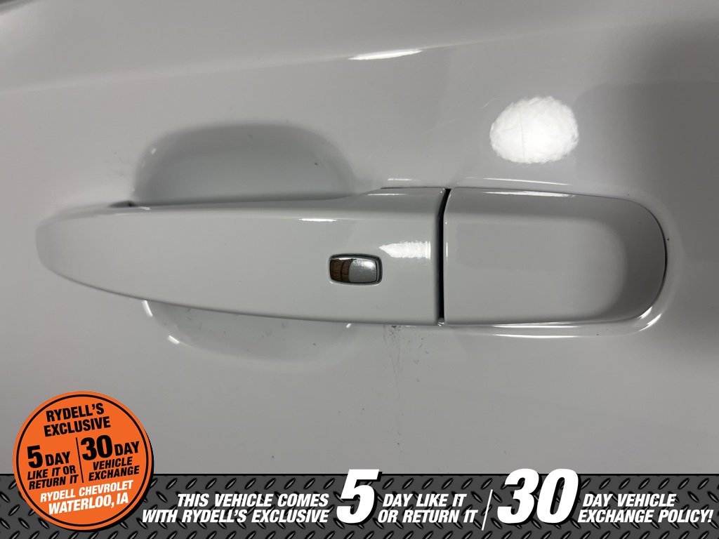 Certified 2023 GMC Terrain SLT w/ Infotainment Package II image 15