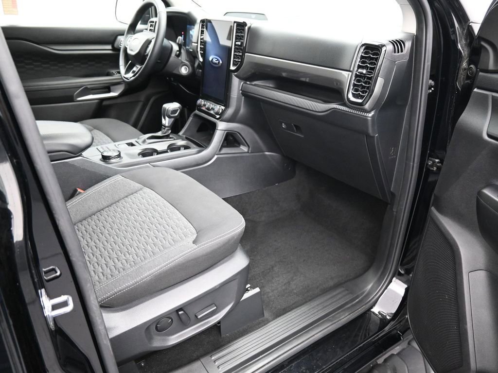 Certified 2025 Ford Ranger XLT w/ Equipment Group 301A High image 21