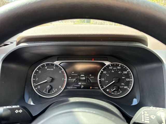 Used 2021 Nissan Rogue S image 10
