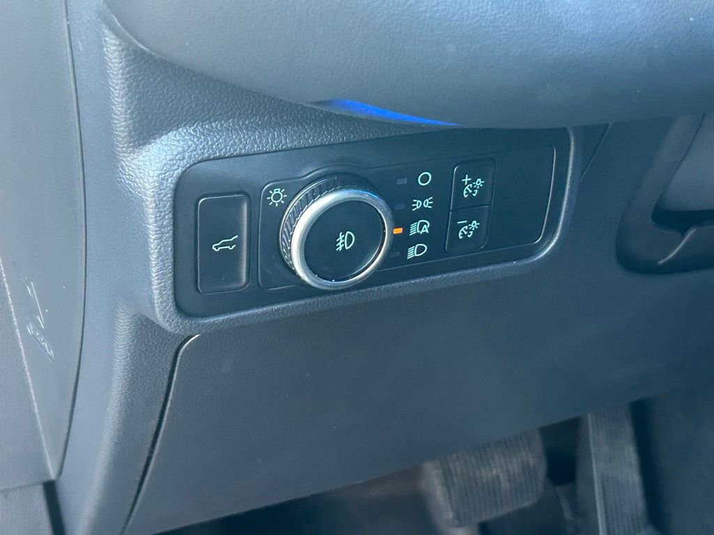 Used 2025 Ford Explorer ST-Line w/ Premium Package image 34