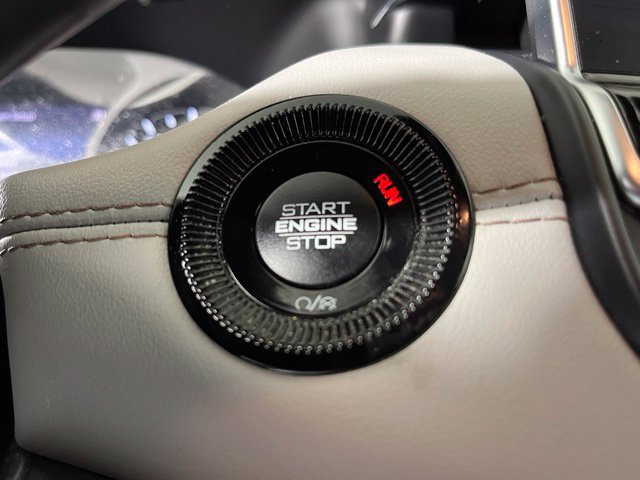 Used 2022 Jeep Compass Limited AWD/4WD image 24
