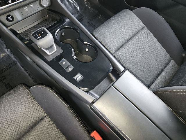 Certified 2025 Nissan Rogue SV FWD image 22