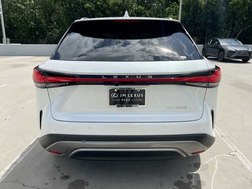 Certified 2025 Lexus RX 350 Premium w/ Accessory Package (Z1) image 6