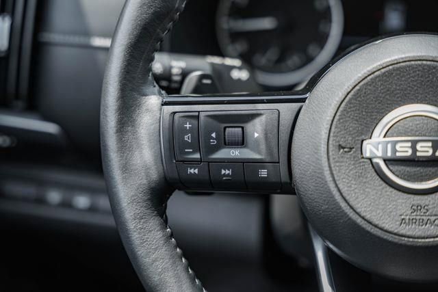 Used 2023 Nissan Pathfinder SL image 31