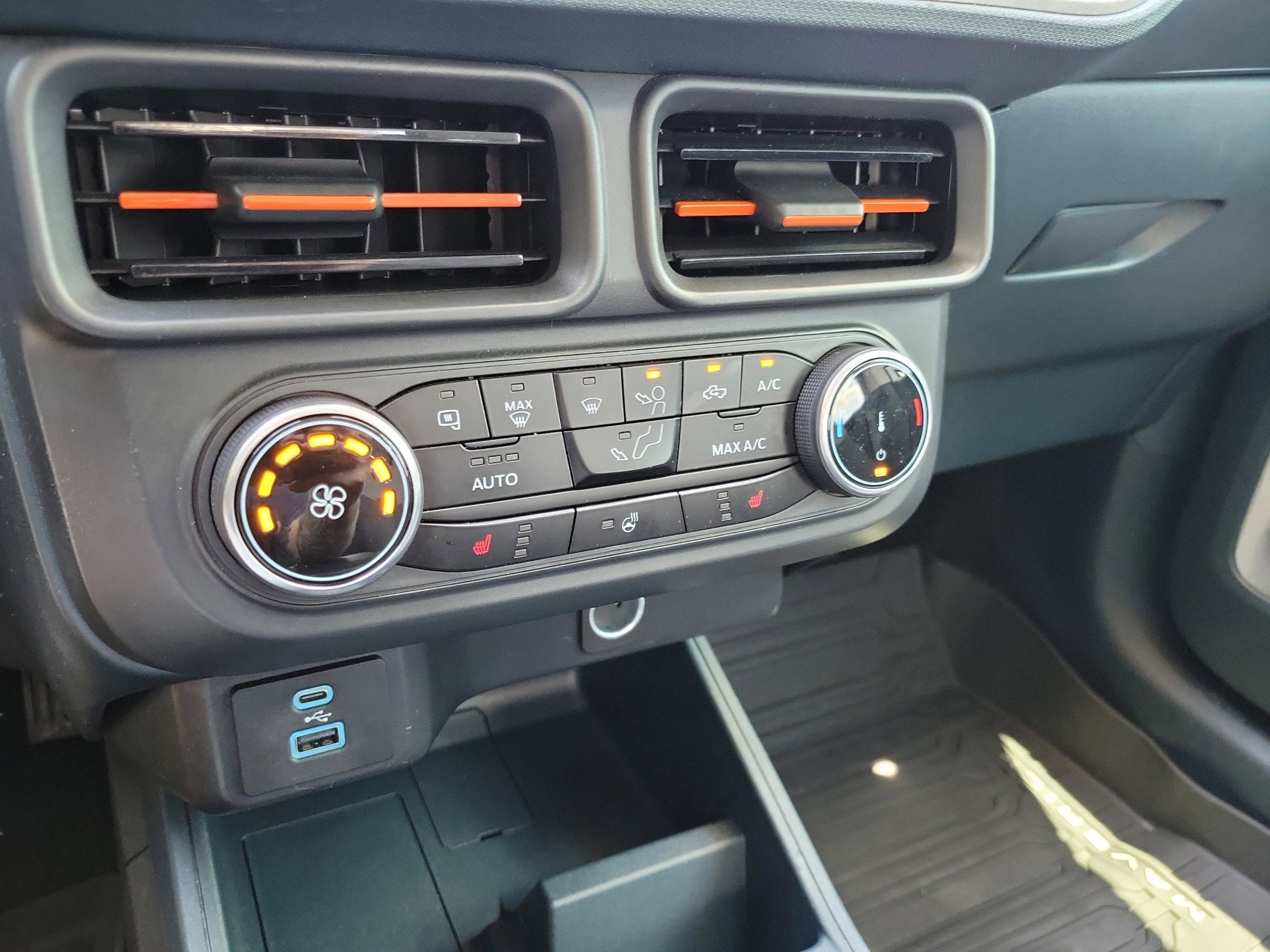 Used 2024 Ford Maverick XLT w/ XLT Luxury Package FWD image 29