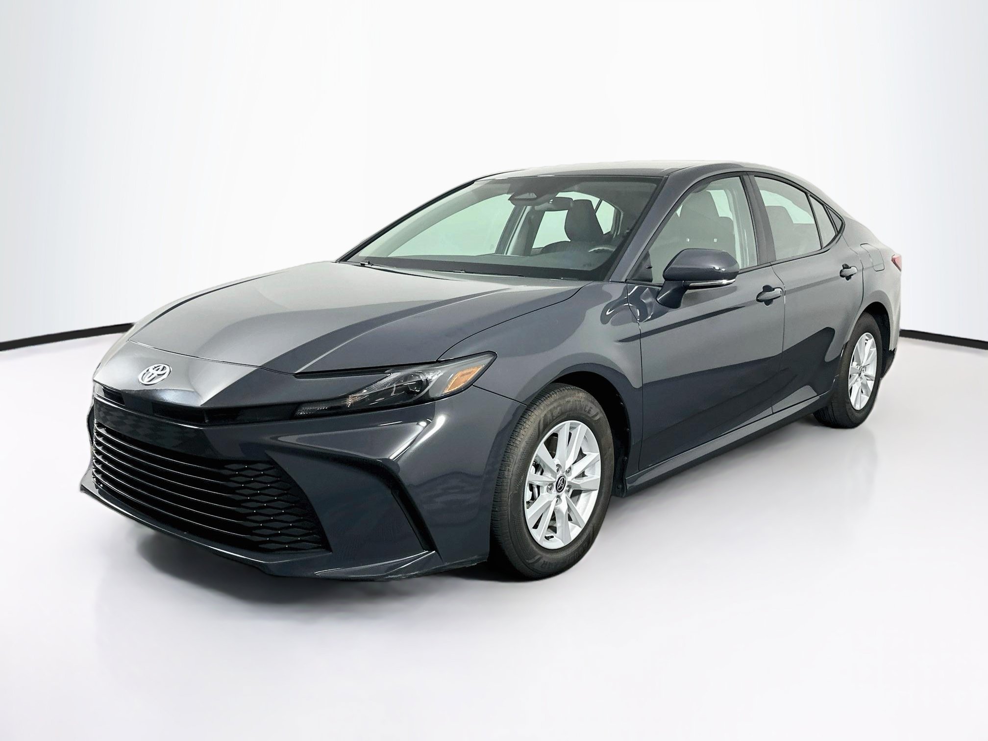 Used 2026 Toyota Camry LE FWD image 3