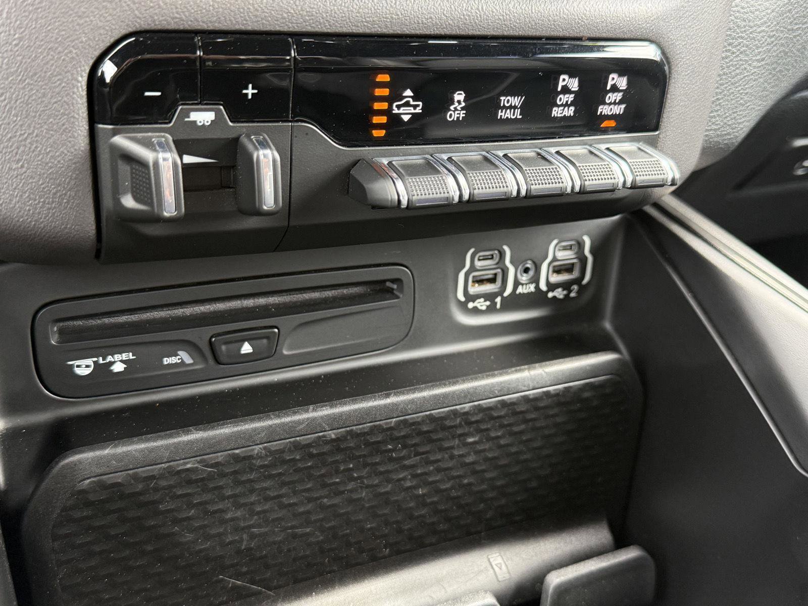 Used 2019 RAM 1500 Sport w/ Advanced Safety Group AWD/4WD image 27