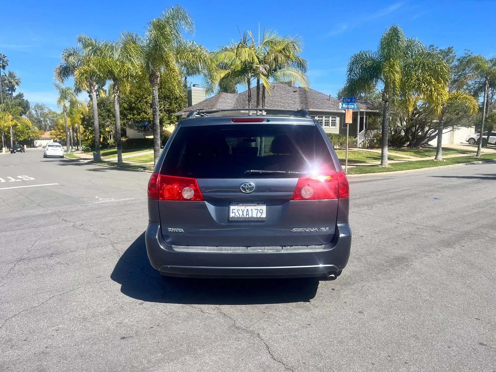 Used 2006 Toyota Sienna XLE w/ XLE Pkg 6 FWD image 7