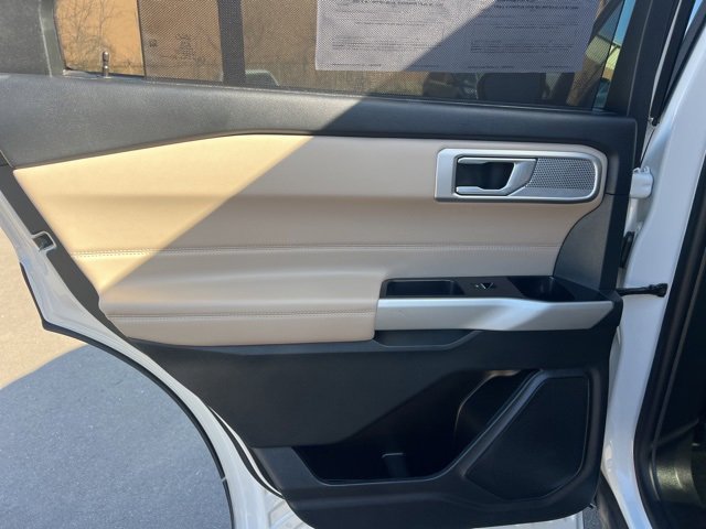 Used 2024 Ford Explorer Limited image 16